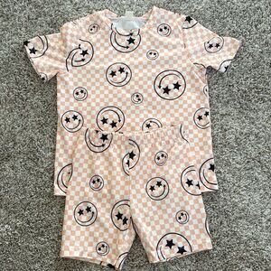 Checkered Smiley Set